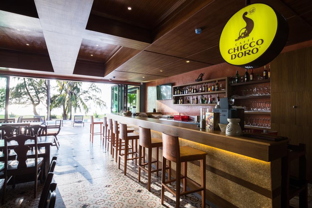 Coriacea Beachfront Boutique Phuket Resort - Sha Plus Mai Khao Buitenkant foto