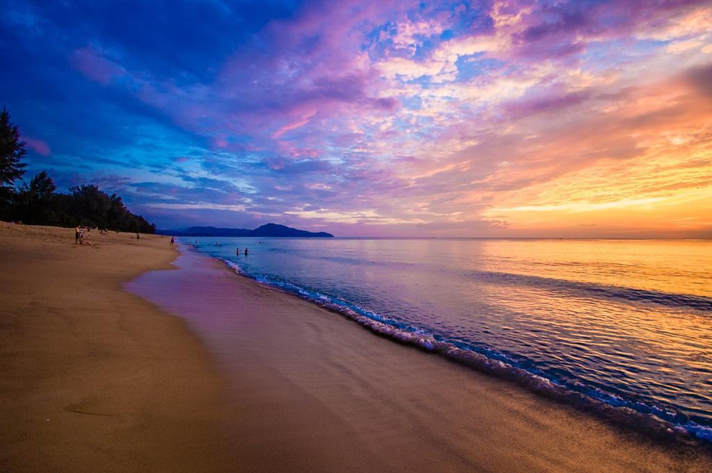 Coriacea Beachfront Boutique Phuket Resort - Sha Plus Mai Khao Buitenkant foto