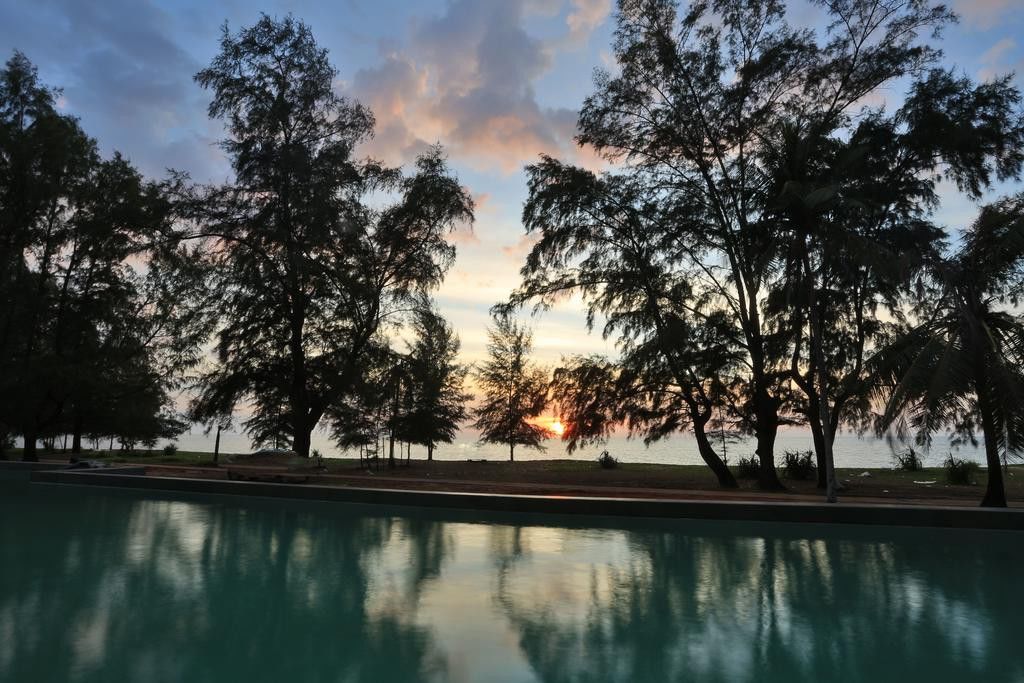 Coriacea Beachfront Boutique Phuket Resort - Sha Plus Mai Khao Buitenkant foto