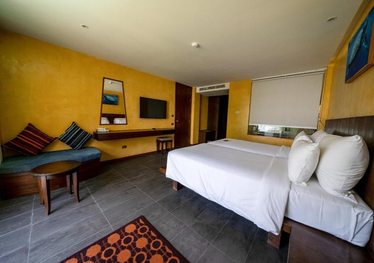 Coriacea Beachfront Boutique Phuket Resort - Sha Plus Mai Khao Buitenkant foto